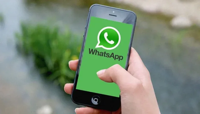bikin tulisan miring di wa