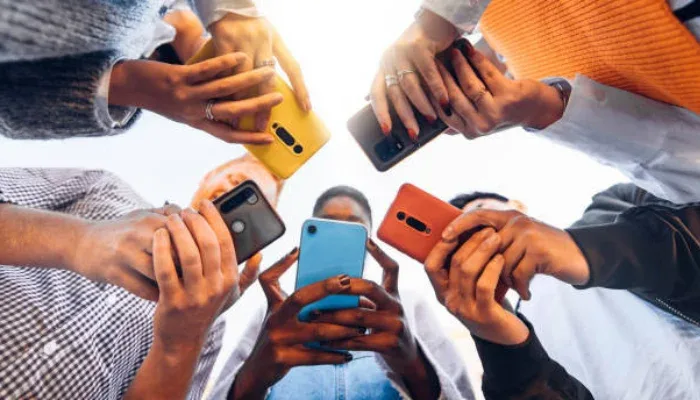 cara mengetahui seseorang online di wa tanpa membuka chat