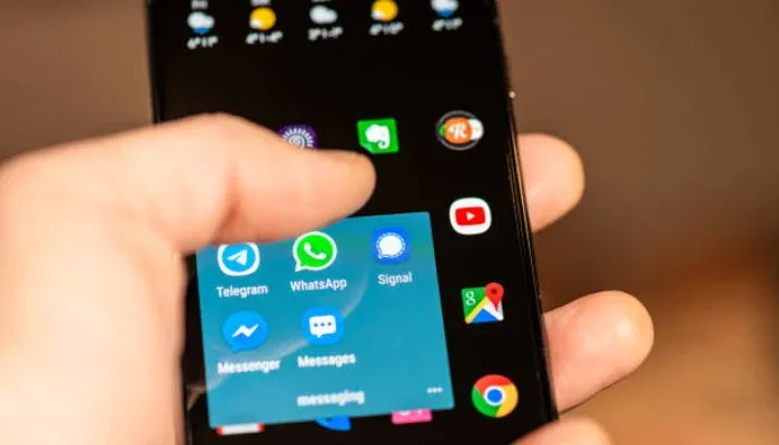 perbarui whatsapp di google