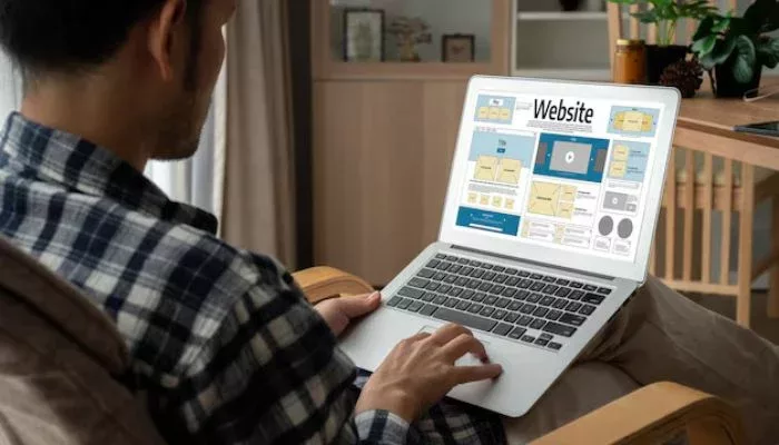 contoh website unik