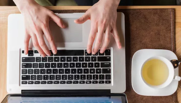cara mengaktifkan wa di laptop